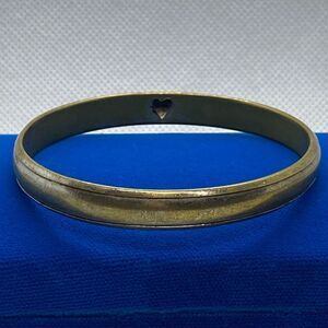💛 Vintage Brass Heart Bangle